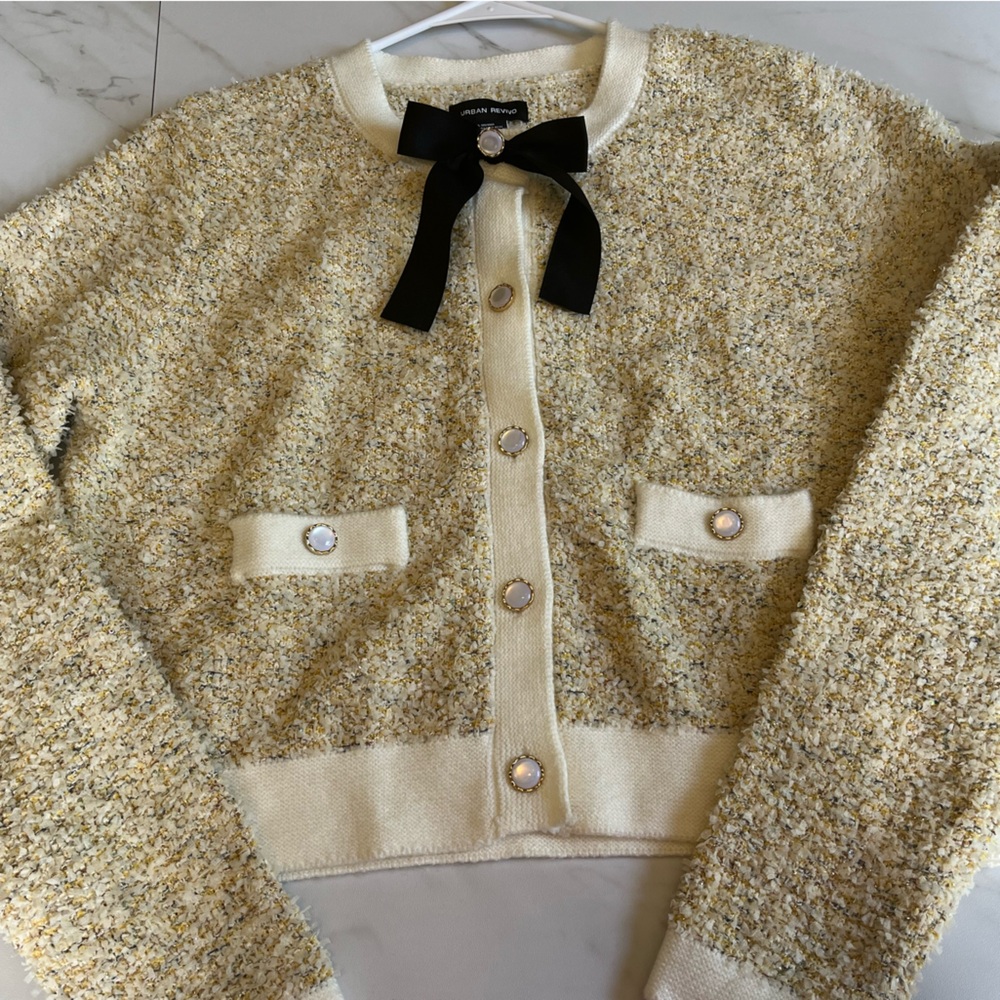 NWT Urban Revivo Cropped Bow Cardigan Short Open Front Crew Neck Pearl Button 12